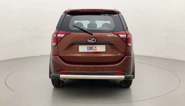 2020 Mahindra XUV500 W7 FWD, Diesel, Manual, 21,772 km, Back/Rear