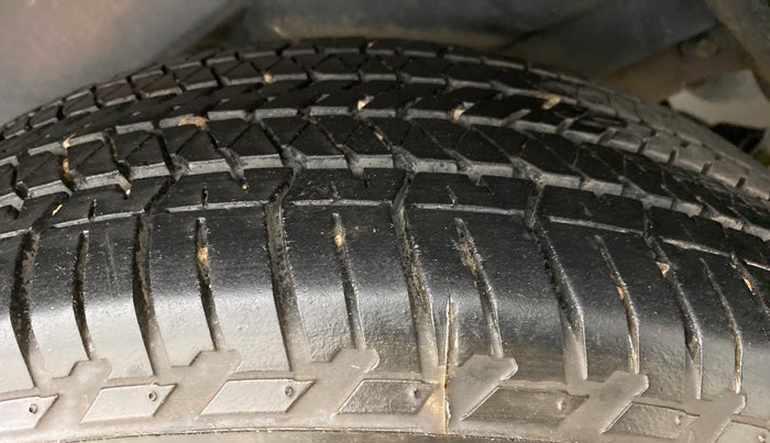 2020 Mahindra XUV500 W7 FWD, Diesel, Manual, 21,772 km, Right Rear Tyre Tread