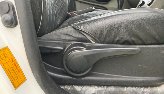 2019 Tata Tiago XZA PLUS PETROL, Petrol, Automatic, 68,838 km, Driver Side Adjustment Panel