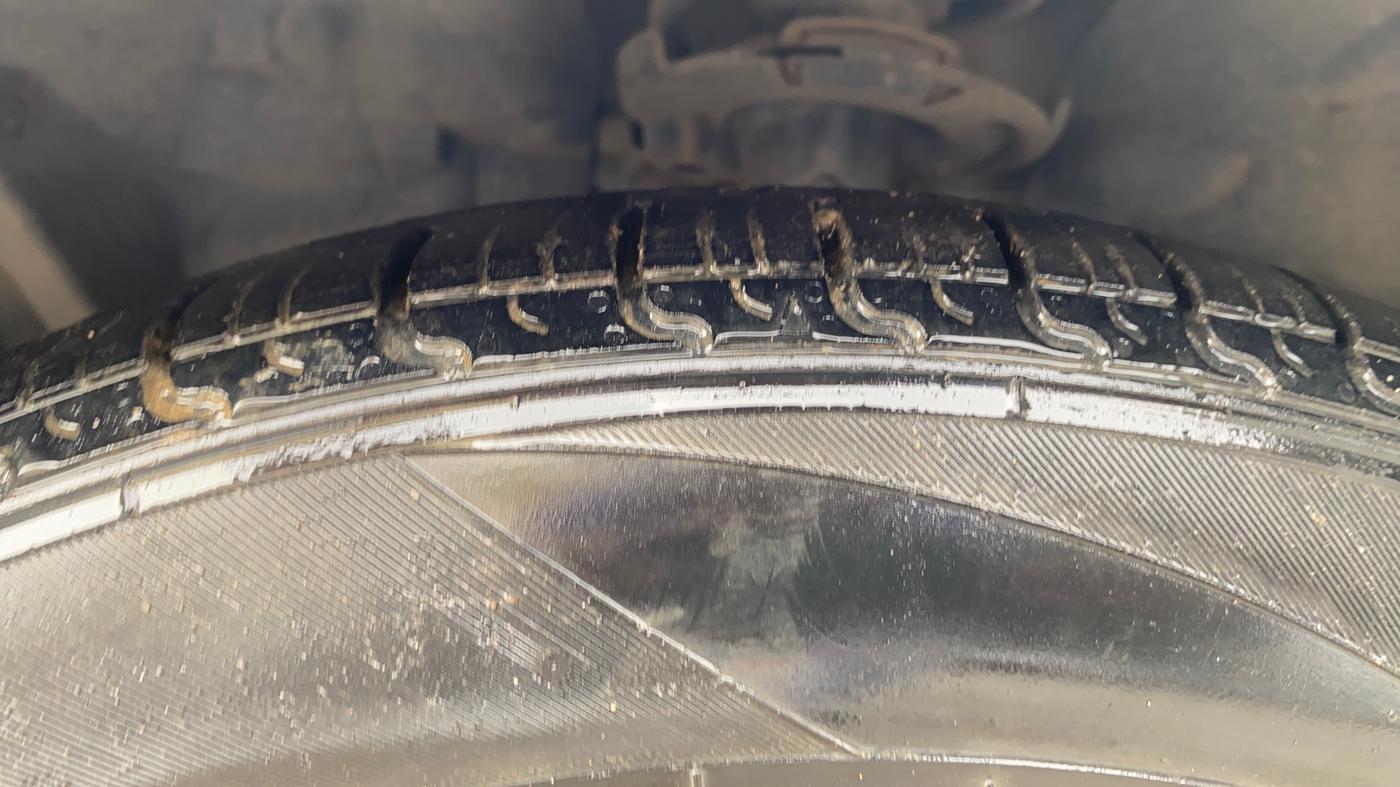 2019 Ford FREESTYLE TITANIUM 1.2 PETROL, Petrol, Manual, 90,734 km, Left Front Tyre Tread