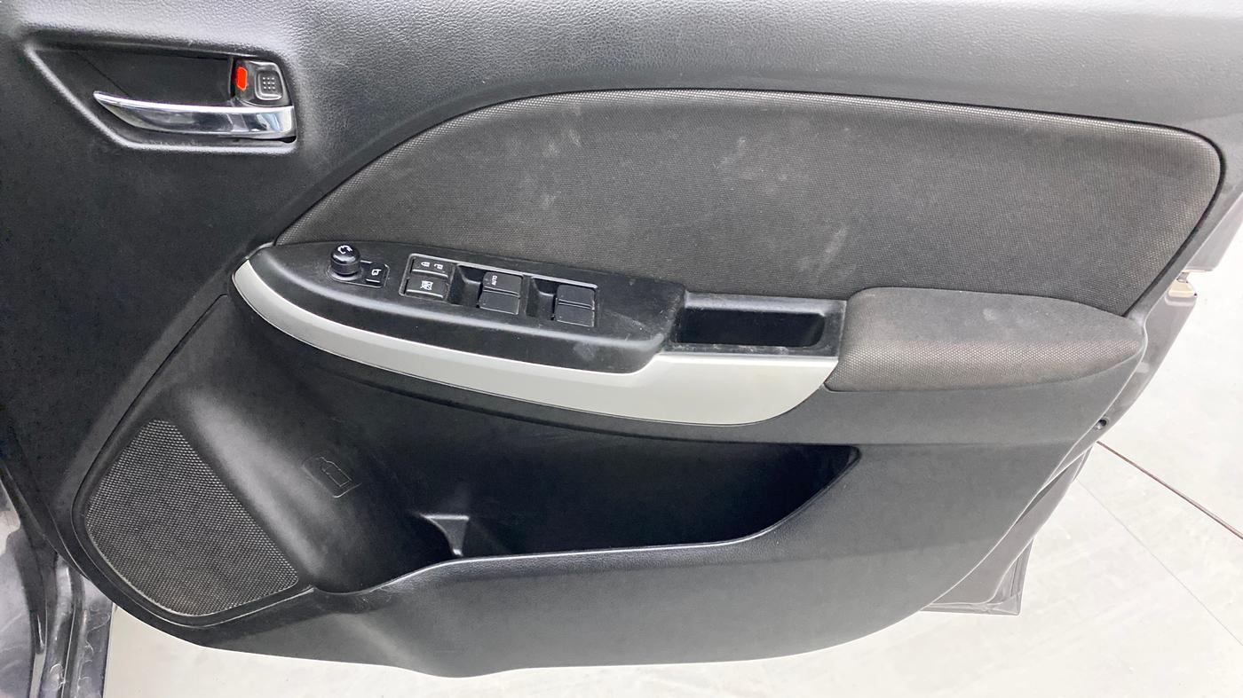 2017 Maruti Baleno DELTA CVT PETROL 1.2, Petrol, Automatic, 41,260 km, Driver Side Door Panels Control