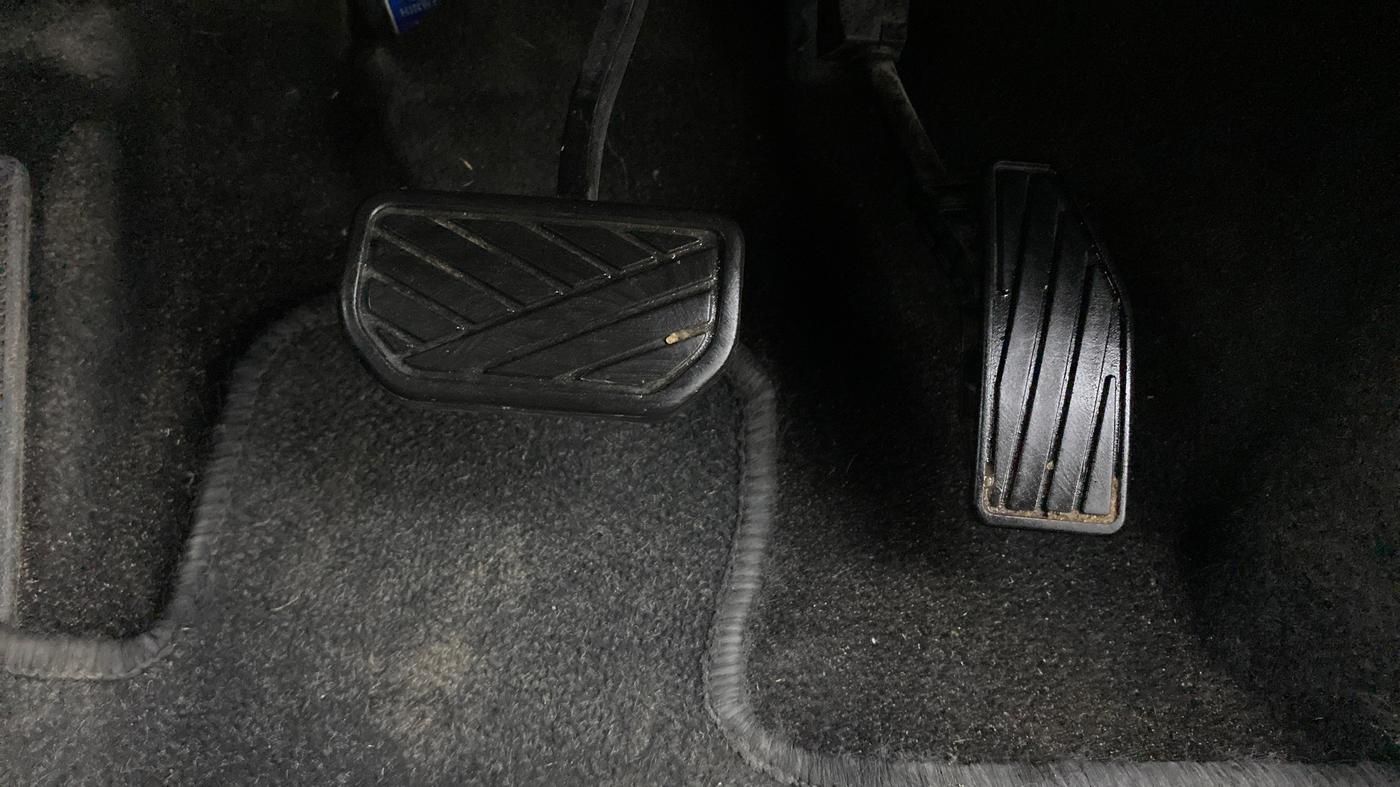2017 Maruti Baleno DELTA CVT PETROL 1.2, Petrol, Automatic, 41,260 km, Pedals