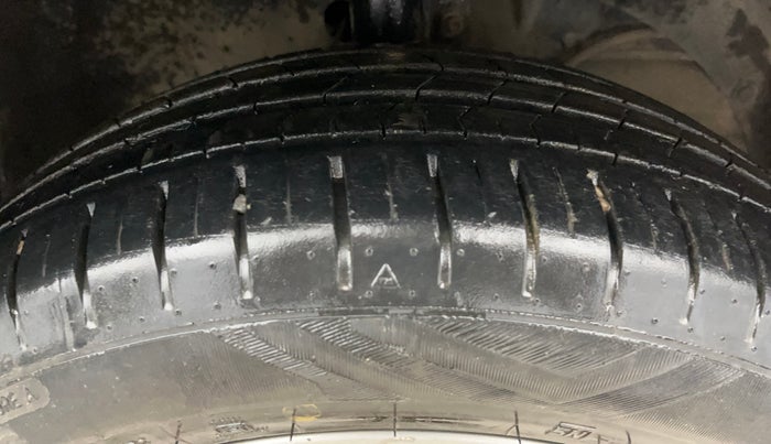 2018 Maruti Baleno ALPHA PETROL 1.2, CNG, Manual, 57,108 km, Right Front Tyre Tread