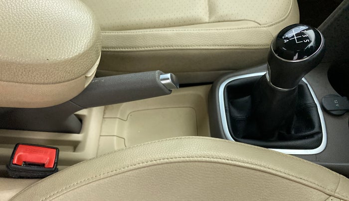 2018 Volkswagen Vento HIGHLINE DIESEL 1.5, Diesel, Manual, 90,723 km, Gear Lever