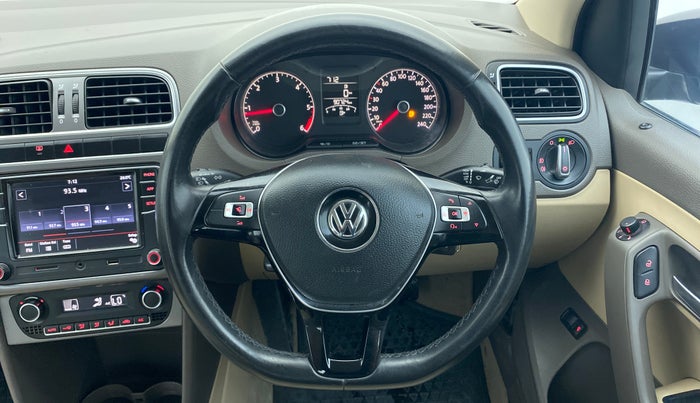 2018 Volkswagen Vento HIGHLINE DIESEL 1.5, Diesel, Manual, 90,723 km, Steering Wheel Close Up