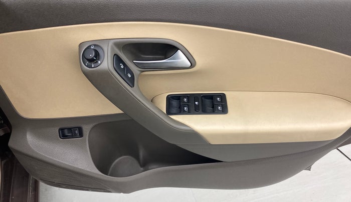 2018 Volkswagen Vento HIGHLINE DIESEL 1.5, Diesel, Manual, 90,723 km, Driver Side Door Panels Control