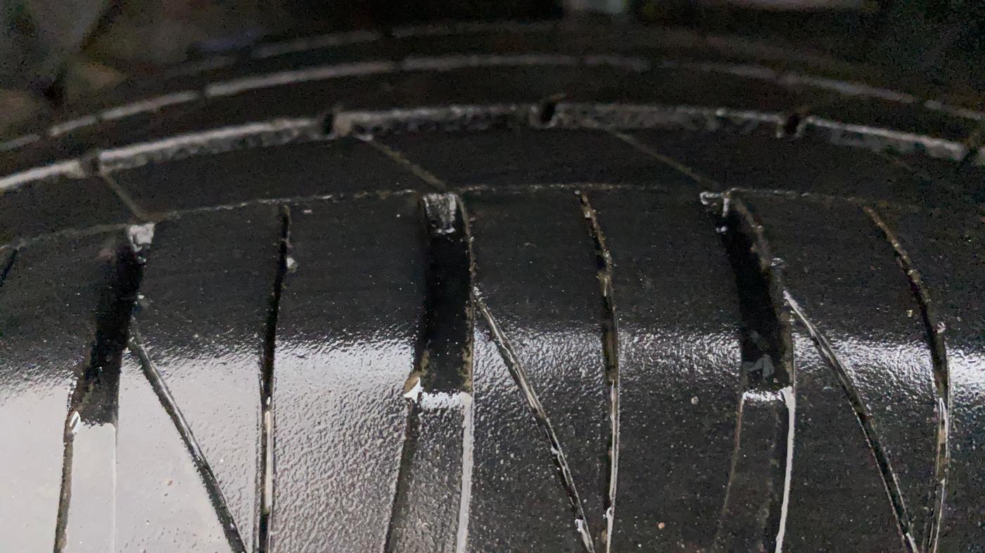 2016 Maruti Vitara Brezza ZDI, Diesel, Manual, 79,221 km, Left Front Tyre Tread