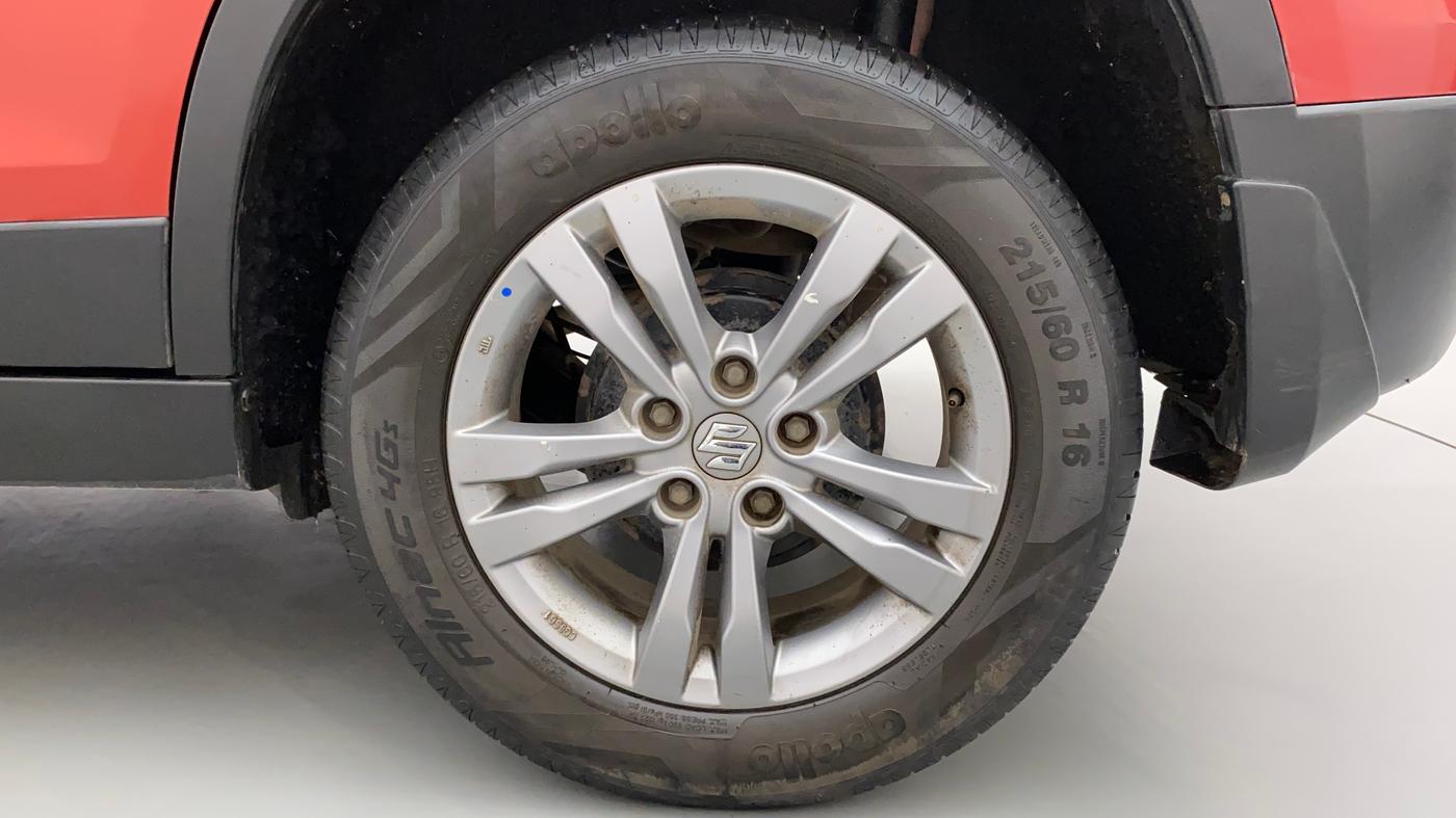 2016 Maruti Vitara Brezza ZDI, Diesel, Manual, 79,221 km, Left Rear Wheel