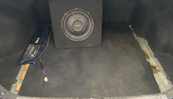 2014 Hyundai Verna FLUIDIC 1.6 VTVT SX, Petrol, Manual, 1,01,092 km, Boot Inside