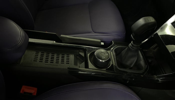 2023 Tata NEXON FEARLESS + SUNROOF DUAL TONE 1.2 PETROL, Petrol, Manual, 35,497 km, Gear Lever