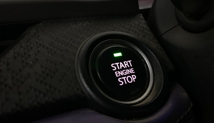 2023 Tata NEXON FEARLESS + SUNROOF DUAL TONE 1.2 PETROL, Petrol, Manual, 35,497 km, Keyless Start/ Stop Button