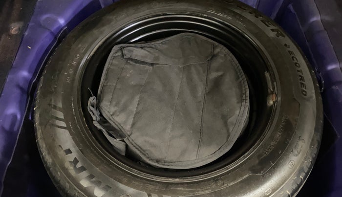 2023 Tata NEXON FEARLESS + SUNROOF DUAL TONE 1.2 PETROL, Petrol, Manual, 35,497 km, Spare Tyre