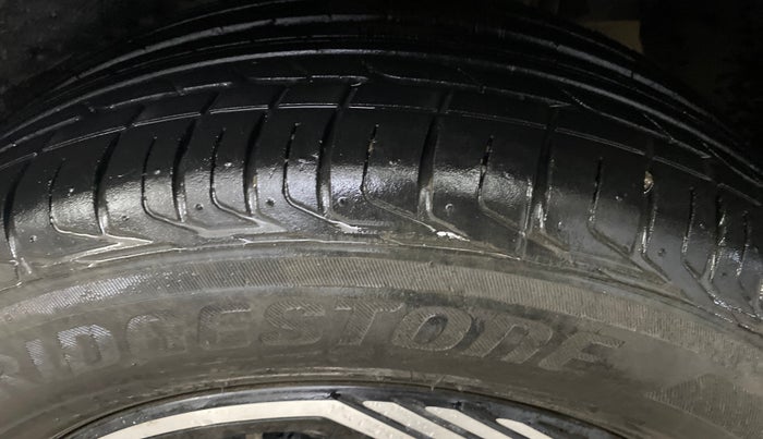 2023 Tata NEXON FEARLESS + SUNROOF DUAL TONE 1.2 PETROL, Petrol, Manual, 35,497 km, Left Rear Tyre Tread