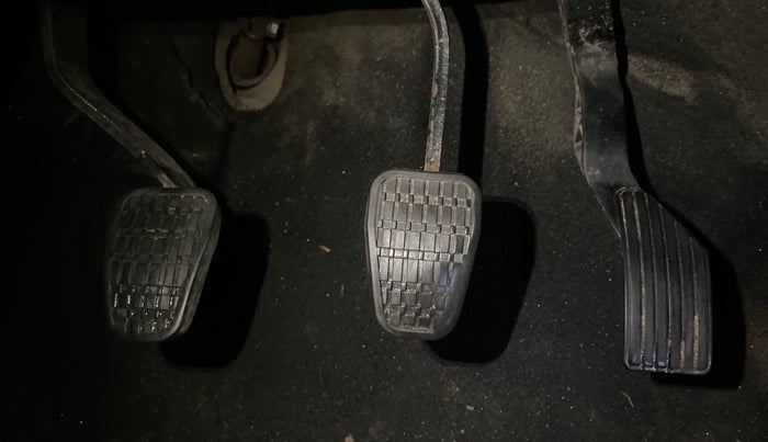 2023 Tata NEXON FEARLESS + SUNROOF DUAL TONE 1.2 PETROL, Petrol, Manual, 35,497 km, Pedals