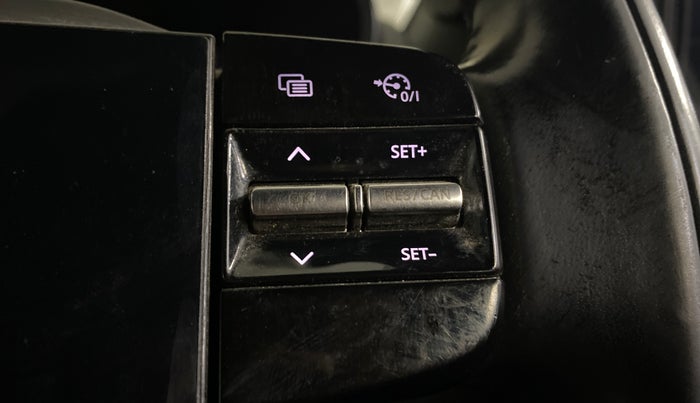 2023 Tata NEXON FEARLESS + SUNROOF DUAL TONE 1.2 PETROL, Petrol, Manual, 35,497 km, Adaptive Cruise Control