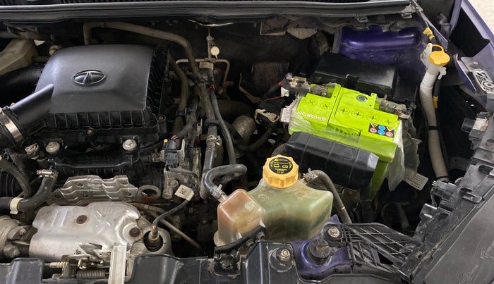 2023 Tata NEXON FEARLESS + SUNROOF DUAL TONE 1.2 PETROL, Petrol, Manual, 35,497 km, Engine View - Left