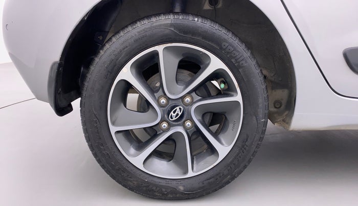 2017 Hyundai Grand i10 ASTA 1.2 VTVT, Petrol, Manual, 98,015 km, Right Rear Wheel