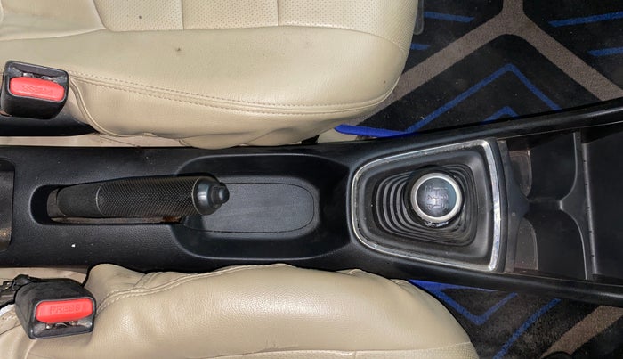 2018 Honda Amaze 1.2L I-VTEC S, Petrol, Manual, 1,43,926 km, Gear Lever