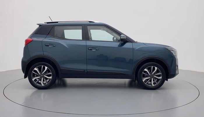2019 Mahindra XUV300 W8(O), Diesel, Manual, 96,810 km, Right Side View