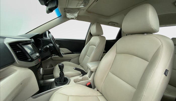 2019 Mahindra XUV300 W8(O), Diesel, Manual, 96,810 km, Right Side Front Door Cabin