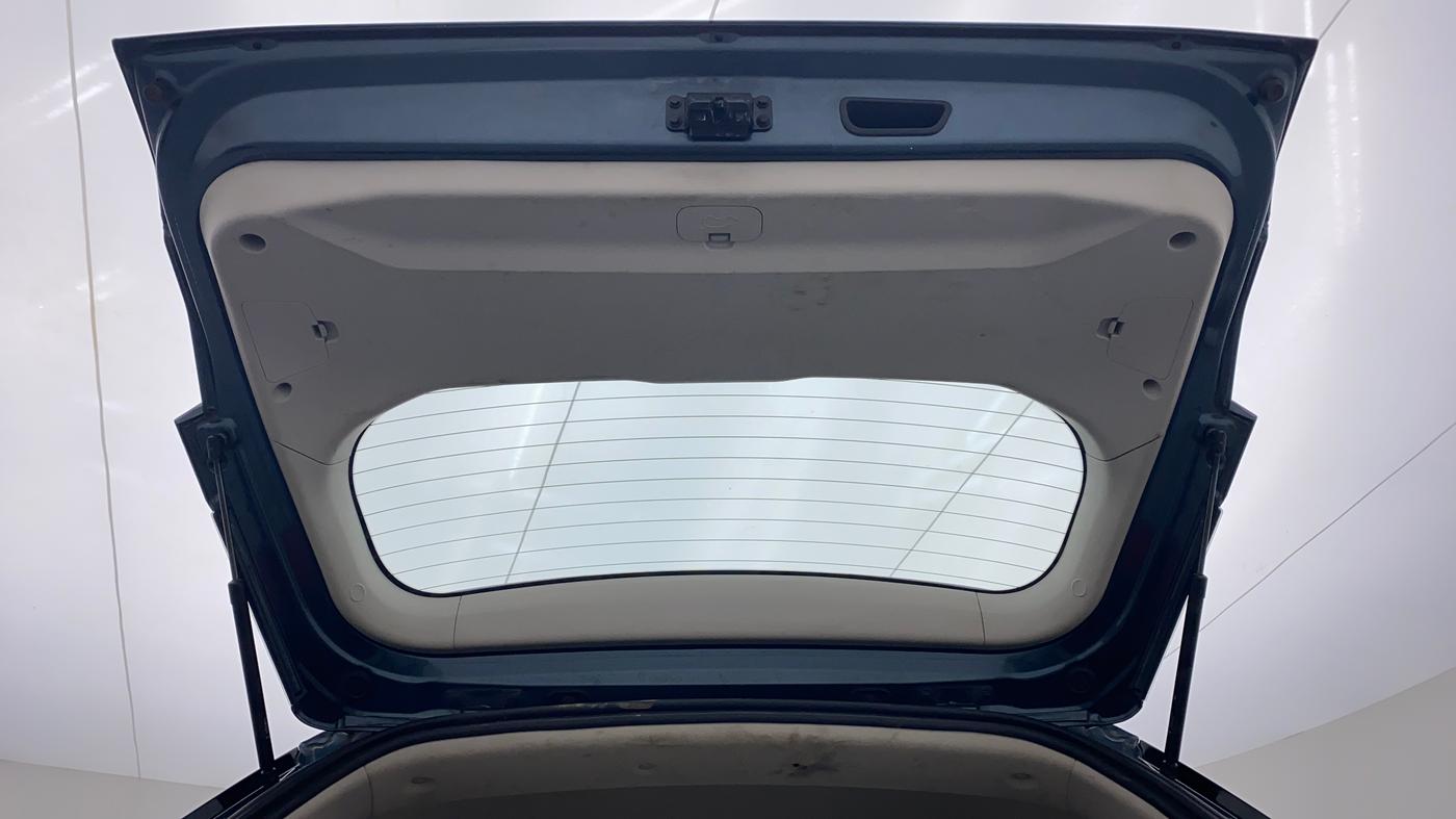 2019 Mahindra XUV300 W8(O), Diesel, Manual, 96,810 km, Boot Door Open