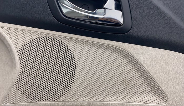 2019 Mahindra XUV300 W8(O), Diesel, Manual, 96,810 km, Speaker