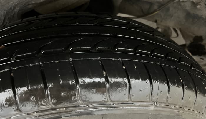 2015 Toyota Corolla Altis G CVT PETROL, Petrol, Automatic, 87,853 km, Right Rear Tyre Tread