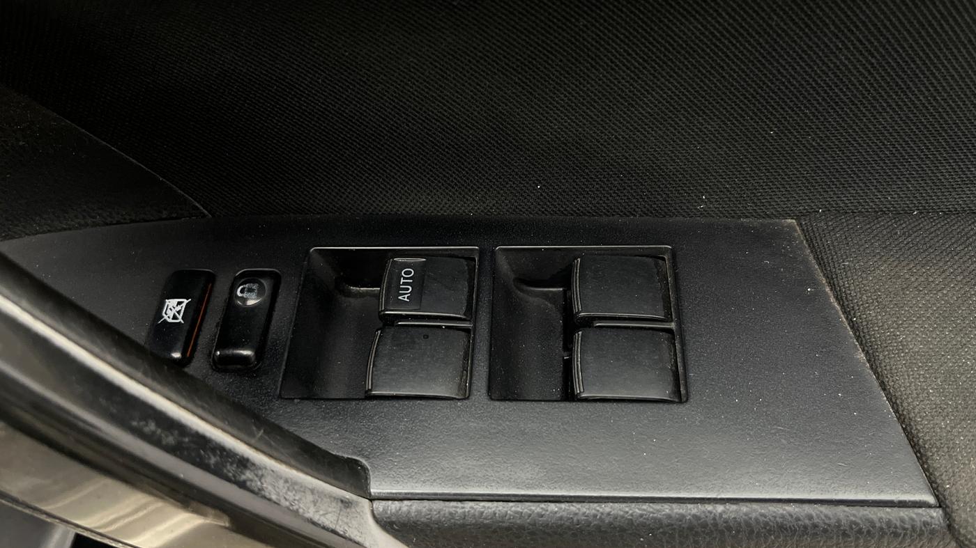 2015 Toyota Corolla Altis G CVT PETROL, Petrol, Automatic, 87,853 km, Driver Side Door Panels Control