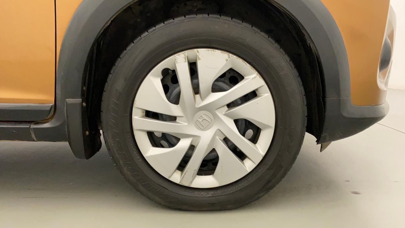 2017 Honda WR-V 1.5L I-DTEC S MT, Diesel, Manual, 89,210 km, Right Front Wheel