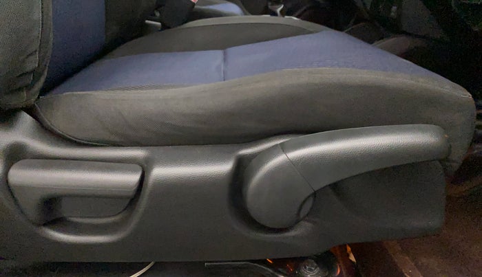 2017 Honda WR-V 1.5L I-DTEC S MT, Diesel, Manual, 89,210 km, Driver Side Adjustment Panel