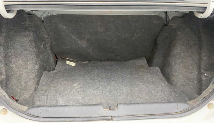 2020 Honda Amaze 1.2L I-VTEC VX CVT, Petrol, Automatic, 1,11,217 km, Boot Inside