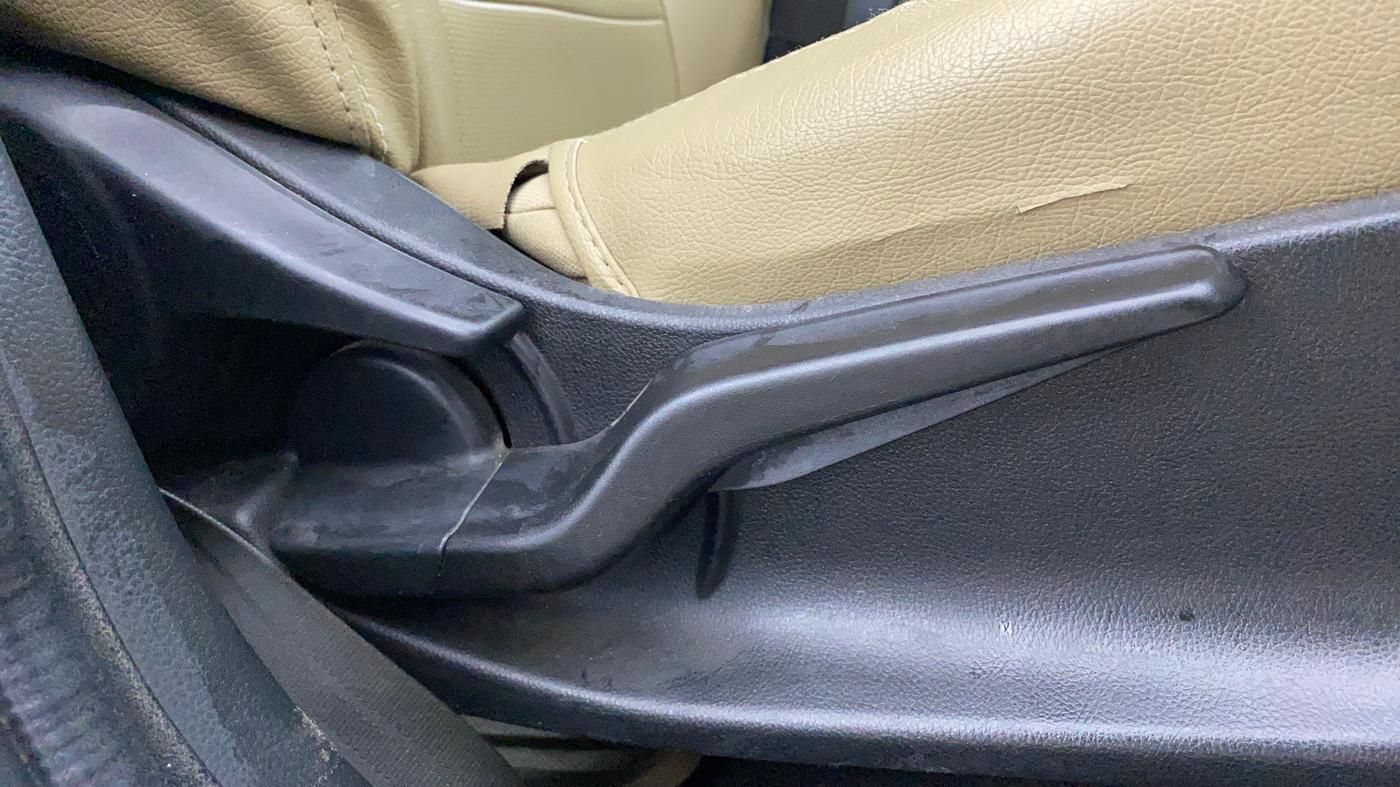 2020 Honda Amaze 1.2L I-VTEC VX CVT, Petrol, Automatic, 1,11,237 km, Driver Side Adjustment Panel