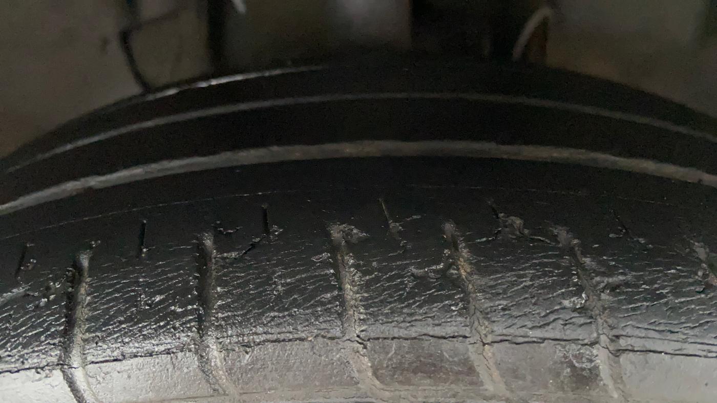 2021 Tata Tiago XZ PLUS PETROL, Petrol, Manual, 28,380 km, Right Front Tyre Tread
