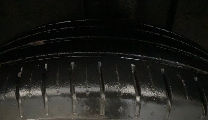 2021 Nissan MAGNITE XV PREMIUM TURBO CVT, Petrol, Automatic, 66,160 km, Left Rear Tyre Tread