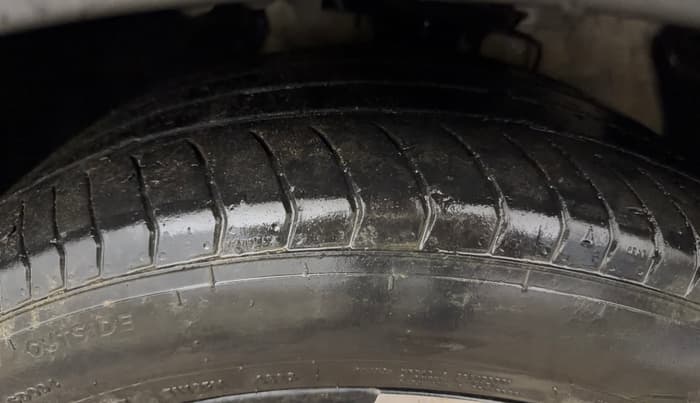 2024 MG ASTOR SAVVY 1.3 TURBO AT S RED, Petrol, Automatic, 79,139 km, Left Front Tyre Tread