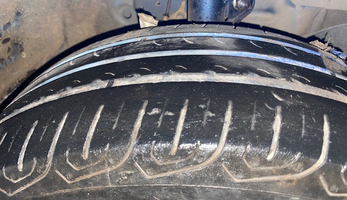2014 Honda Amaze 1.2L I-VTEC EX, Petrol, Manual, 58,313 km, Right Front Tyre Tread