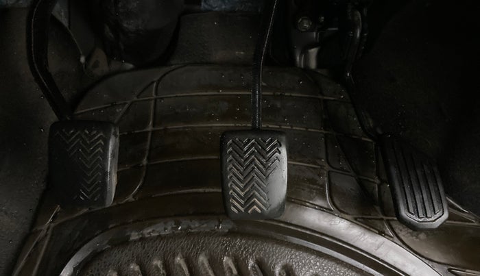 2011 Toyota Etios G, Petrol, Manual, 55,173 km, Pedals