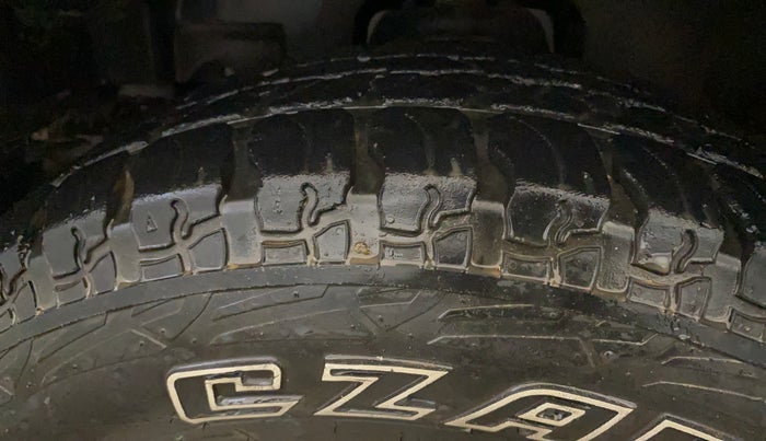 2021 Mahindra Thar LX PETROL HT 4WD AT, Petrol, Automatic, 21,926 km, Left Front Tyre Tread