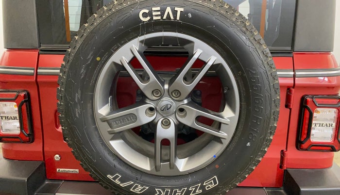 2021 Mahindra Thar LX PETROL HT 4WD AT, Petrol, Automatic, 21,926 km, Spare Tyre