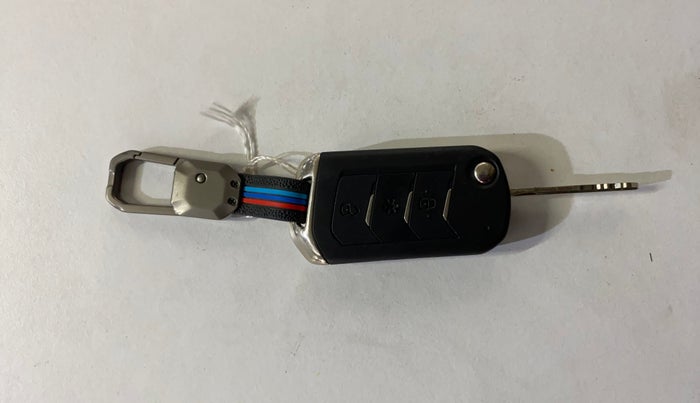 2021 Mahindra Thar LX PETROL HT 4WD AT, Petrol, Automatic, 21,926 km, Key Close Up