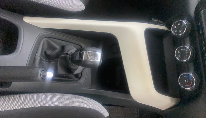 2024 Nissan MAGNITE  XE AMT EZ Shift, Petrol, Automatic, 1,849 km, Gear Lever