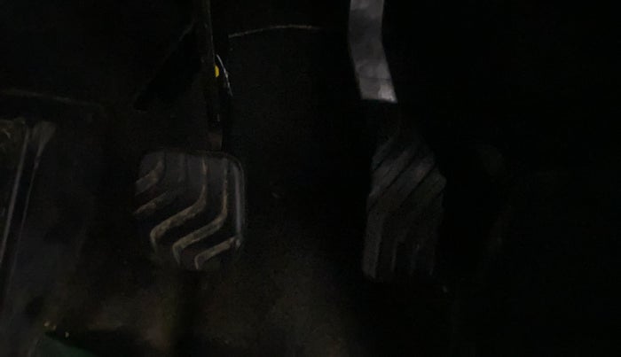 2024 Nissan MAGNITE  XE AMT EZ Shift, Petrol, Automatic, 1,849 km, Pedals