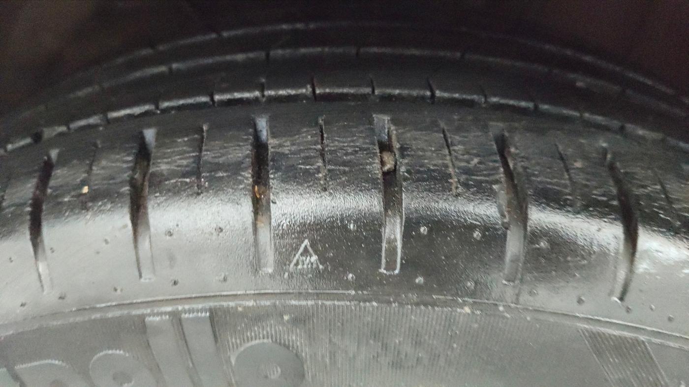 2019 Maruti Baleno ALPHA CVT PETROL 1.2, Petrol, Automatic, 23,775 km, Left Front Tyre Tread
