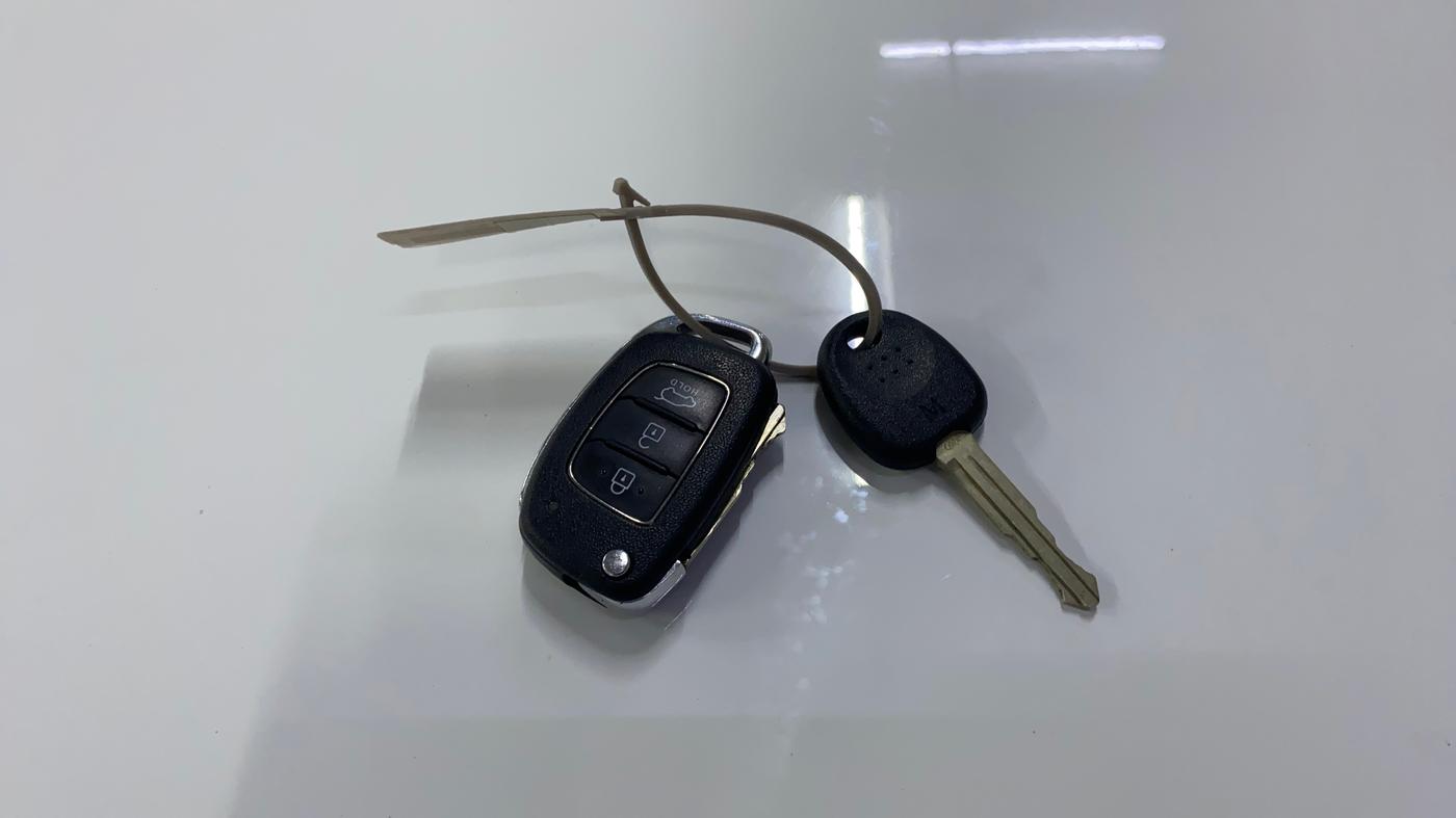 2021 Hyundai VENUE SX 1.0 TURBO IMT, Petrol, Manual, 37,318 km, Key Close Up