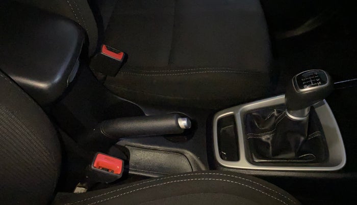 2021 Hyundai VENUE SX 1.0 TURBO IMT, Petrol, Manual, 37,303 km, Gear Lever