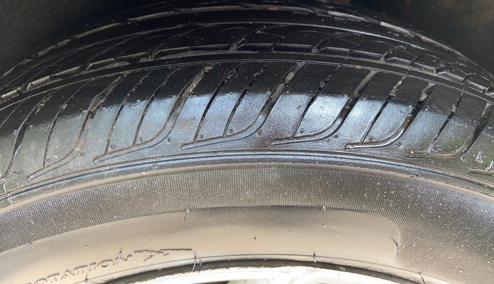 2014 Ford Ecosport TITANIUM 1.5L DIESEL, Diesel, Manual, 1,33,415 km, Left Rear Tyre Tread