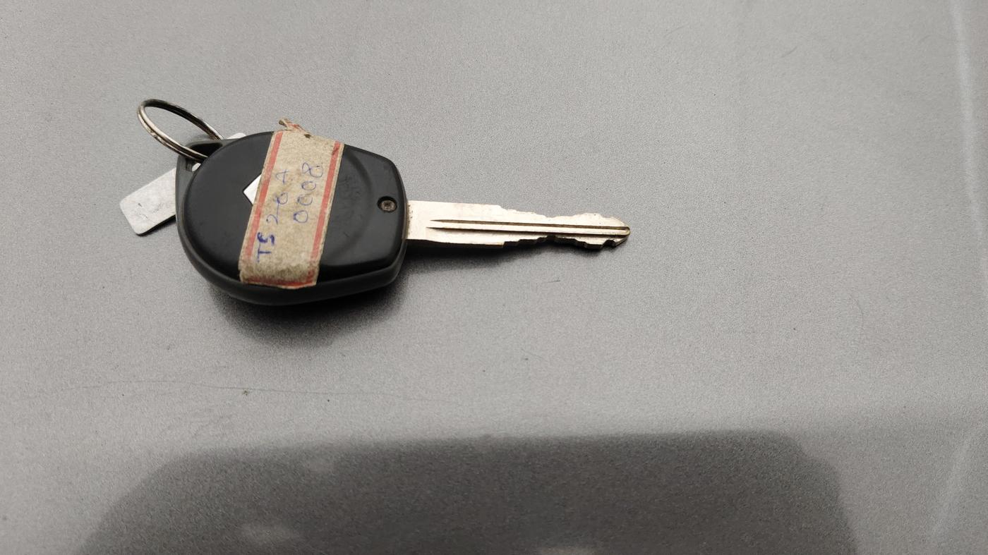 2016 Maruti Swift VXI O, Petrol, Manual, 45,063 km, Key Close Up