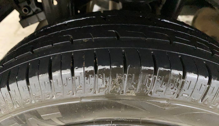 2015 Maruti Alto K10 VXI AMT, Petrol, Automatic, 79,825 km, Right Rear Tyre Tread