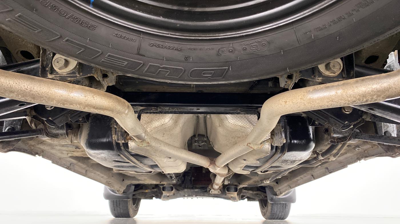 2019 Mahindra XUV500 W7 FWD, Diesel, Manual, 45,307 km, Rear Underbody