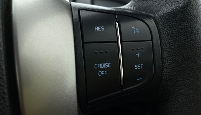 2019 Mahindra XUV500 W7 FWD, Diesel, Manual, 45,307 km, Adaptive Cruise Control